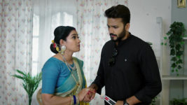 Krishnamma Kalipindhi Iddarini S01 E31 Eeswar's Failed Attempt