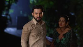 Man Dhaga Dhaga Jodate Nava S01 E37 Sarthak Protects Anandi