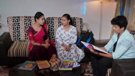 Yeda Loyallo Indradhanasu S01 E57 Amulya Has Doubts