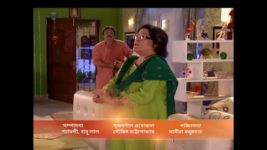 Mon Niye Kachakachi S02 E15 The Kapoors celebrate Lori