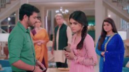 Yeh Rishta Kya Kehlata Hai S67 E991 Akshara, Abhimanyu in a Dispute