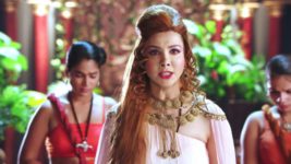 Chandira Nandhini S02 E04 Helena Suspects Chandhira