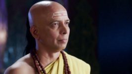 Chandira Nandhini S04 E95 Chanakya Tenders His Resignation