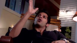 Dil Se Di Dua Saubhagyavati Bhava S07 E18 Security Guard Spies on Viraj
