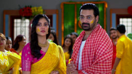 Ekka Dokka S01 E350 Dr. Guha, Radhika's Gaye Holud
