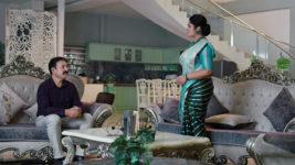 Krishna Mukunda Murari S01 E203 Bhavani Reassures Srinivas