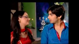 Miley Jab Hum Tum S06 E31 Gunjan Sees Masked Intruder