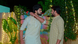 Nuvvu Nenu Prema S01 E354 Vikramaditya Strikes Murali