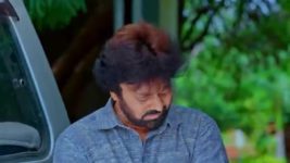 Yeda Loyallo Indradhanasu S01 E66 Prabhakar's Brave Act
