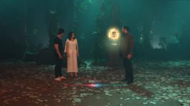 Bekaboo (Colors tv) S02 E08 Malak uses the Asi Astra