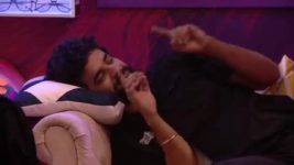 Bigg Boss OTT S02 E54 New Guests & Gossip!