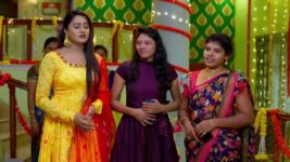 Madhuranagarilo (Star Maa) S01 E128 Samyuktha Is Tensed