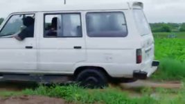 Yeda Loyallo Indradhanasu S01 E87 Pardhu Saves Sunil