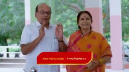 Yeda Loyallo Indradhanasu S01 E95 Vishwam Keeps the Secret