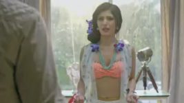 Kaisi Yeh Yaariaan S03 E06 Love or just hand in glove?