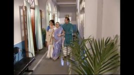 Kumkum Ek Pyara Sa Bandhan S23 E15 Kumkum, Sumit Lost in the Forest