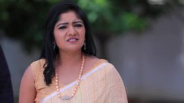 Gruhapravesha (Kannada) S01 E93 Seetharam talks to Gayathri