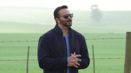 Khatron Ke Khiladi S13 E23 A battle on a moving truck!
