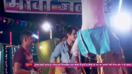 Beintehaa S01 E217 Bilal meets Zain's look alike.