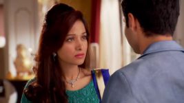 Beintehaa S01 E87 Barkat seems mysterious