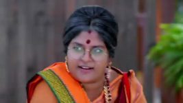 Brahma Mudi S01 E214 Kanakam's Clever Move