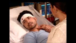 Geet Hui Sabse Parayi S08 E01 Geet thanks Dev for his help