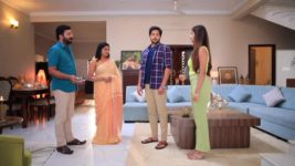 Gruhapravesha (Kannada) S01 E90 Gayathri comes to Seetharam's house