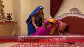 Navya Naye Dhadkan Naye Sawaal S03 E30 Anant gifts Navya his lucky pen