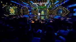 Bigg Boss Kannada S10 E21 Kichcha’s Unique Gifts for the Contestants