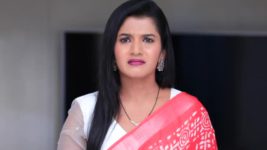 Gruhapravesha (Kannada) S01 E116 Lahari starts her game