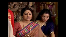 Bodhuboron S07E33 Satyaki screams at Kanak Full Episode