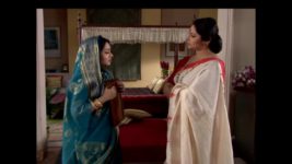 Bodhuboron S12E01 Konok sees Satyaki with Teesta Full Episode