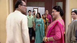 Bodhuboron S24E35 Bidisha Creates a Scene Full Episode