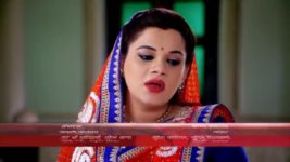 Diya Aur Baati Hum S17E45 Sooraj apologises to Sandhya Full Episode Diya Aur Baati Hum S17E45 Sooraj apologises to Sandhya Full Episode