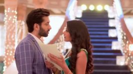 Ishqbaaz S09E20 Shivika Get Cozy Full Episode