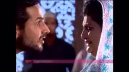 Uttaran S01 E1458 Asghar holds his family captive