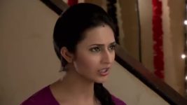 Yeh Hai Mohabbatein S09E12 Ashok gifts Mihika a new phone Full Episode