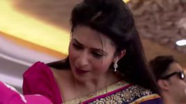 Yeh Hai Mohabbatein S14E12 Mihika tries to convince Ishita Full Episode