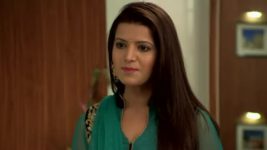 Yeh Hai Mohabbatein S20E19 Santosh apologises to Madhavi Full Episode