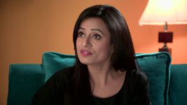 Yeh Hai Mohabbatein S21E15 A Stranger Calms Ishita Down Full Episode
