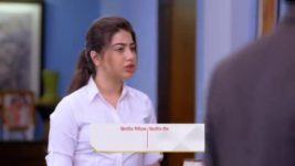 Yeh Hai Mohabbatein S43E384 Karan Offers Help Full Episode