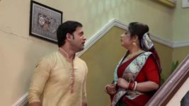 Horogouri Pice Hotel S01 E356 Shankar Doubts Disguised Indrajit