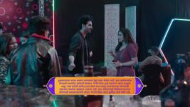 Lagnachi Bedi S01 E575 Sindhu Rescues Anvi from Danger