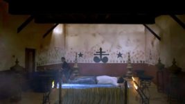 Ayushaman Bhava S03 E16 Vikrant Comes to Krishna's Rescue Ayushaman Bhava S03 E16 Vikrant Comes to Krishna's Rescue