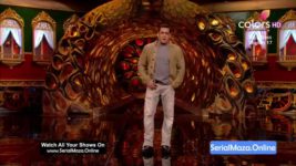 Bigg Boss (Colors tv) S17 E21 King Ke Task Ne Machaya Bawal!