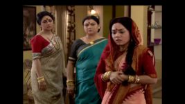 Bodhuboron S04E41 Situation grows murky Full Episode