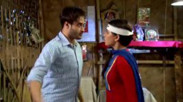 Bodhuboron S14E29 Satyaki strives to find Oli Full Episode
