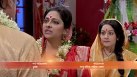 Bodhuboron S24E34 Partha to Indira's Rescue Full Episode