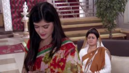 Bojhena Se Bojhena S17E24 Pakhi brings gifts for Radhe Full Episode