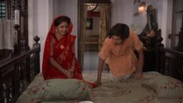 Kamala O Sreeman Prithwiraj S01 E251 Manik and Kamala's Joyful Moment